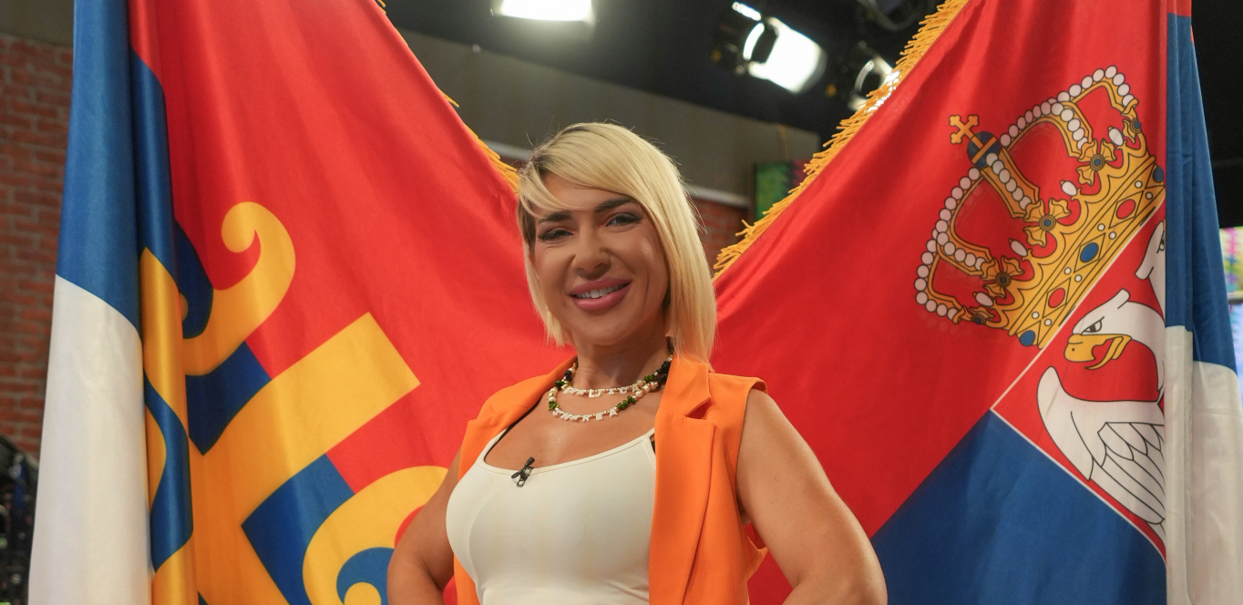 EVO ŠTA JOVANA JEREMIĆ NOSI U AMERIKU Pogledajte svaki detalj, bez ovoga ne može da krene, pokazala sve javno!