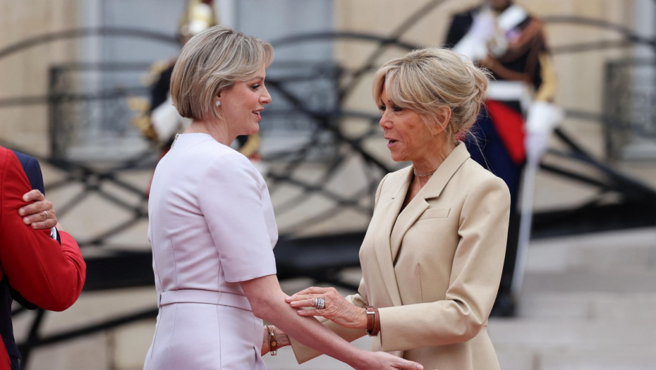 GLAMUR NA KIŠI "Najtužnija princeza na svetu" pokazala nikad veći osmeh na otvaranju Olimpijade
