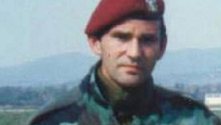 OSTOJA JE POGINUO DOK JE IZVLAČIO SVOJE VOJNIKE IZ OBRUČA OVK Imao je pancir, ali je metak našao put i ubio ga "Rasekao mu je aortu kao nož"