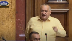 U POLITICI IZGLEDA DA JE BAŠ SVE MOGUĆE Bivša vlast želi da zaštiti ono što je već rasprodala! (VIDEO)