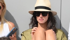 NADALOVA ŽENA NE SKIDA OVAJ ŠEŠIR, A KOŠTA SAMO 20 EVRA? Ide uz sve nijanse, najbolje uz belu i zelenu, prelako se kombinuje