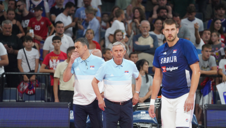 DOGOVOR KUĆU GRADI Pešić i Jokić prave taktiku za Portoriko (VIDEO)