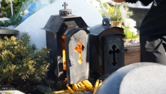 PETAR OSTAVIO KOMŠIJI 500.000 €, A ONDA MISTERIOZNO UMRO: Porodicu šokirao testament i pobunili se, ispred kuće im OSVANULE IKONE! Sad imaju neočekivan zahtev
