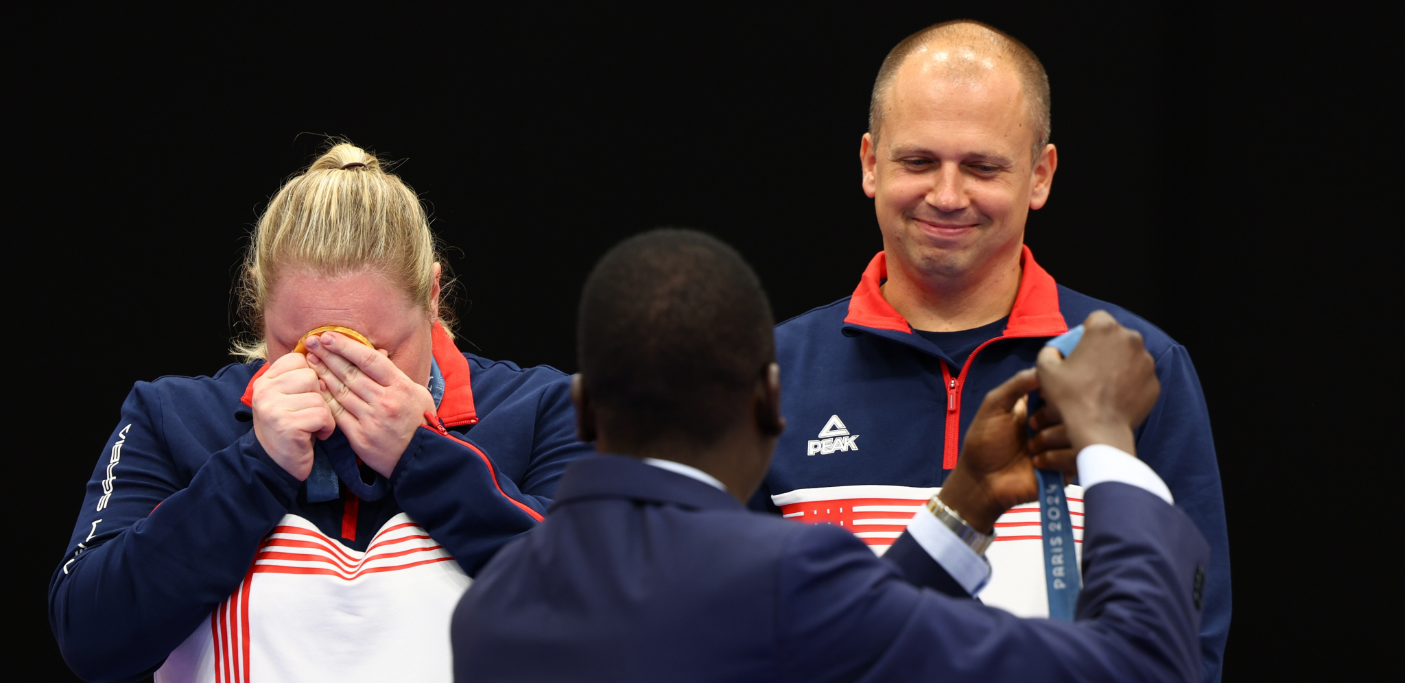 I SESTRA I TRENER Jelena Arunović nije krila oduševljenje posle istorijskog uspeha: Zorana je imala veliku motivaciju da osvoji zlatnu medalju