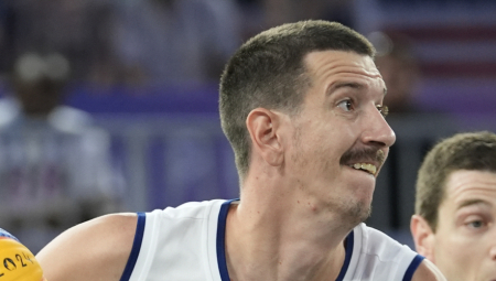 STOJAČIĆ POGODIO ZA POBEDU Srbija posle drame srušila nezogne Holanđane