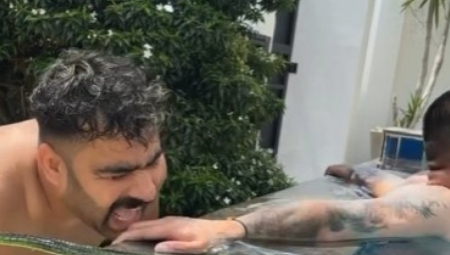 PRIJATELJI REŠILI DA SE SUROVO NAŠALE Ubacili ''krokodila'' u bazen, nisu ni slutili da će ovako da se završi - totalni hit! (VIDEO)