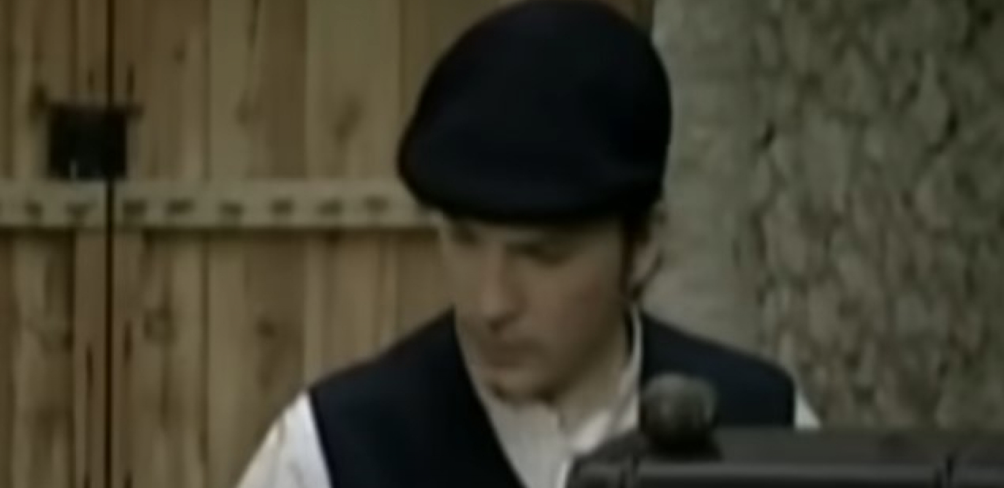 PEVAČA BRUTALNO PRETUKLA ROĐENA ŽENA: "Čupala me je za kosu i udarala pred sinovima, boli me što su to gledali!"