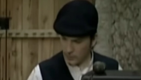 PEVAČA BRUTALNO PRETUKLA ROĐENA ŽENA: "Čupala me je za kosu i udarala pred sinovima, boli me što su to gledali!"