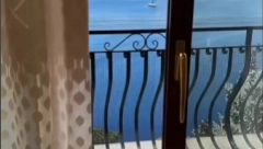 REZERVISALA LUKS APARTMAN, A ONO PREVARA VEKA Kad je ušla u sobu, imala je šta i da vidi - skandal nad skandalima! (VIDEO)
