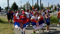 DAO SI NAM BUBREG, DAĆEMO TI SRCE Navijači Srbije posvetili pesmu heroju iz Manile - Boriši Simaniću (VIDEO)