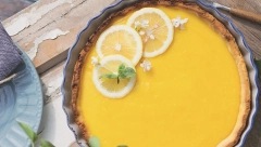 TART SA LIMUNOM U kiselkasto -slatkom spoju različitih ukusa, za sve svečane prilike