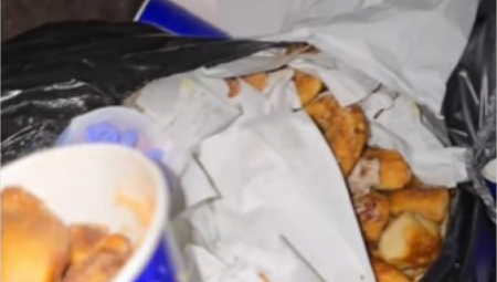 PREPRODAJE SVE ŠTO NAĐE U KONTEJNERU Za dve godine kopanja po smeću zaradila preko 70 hiljada evra, ključ je u jednom triku! (VIDEO)