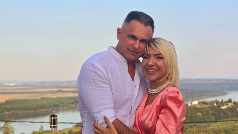 SVI NA NOGAMA U DOMU JOVANE JEREMIĆ! Čestitke stižu sa svih strana, Dragan ne može da sakrije sreću!