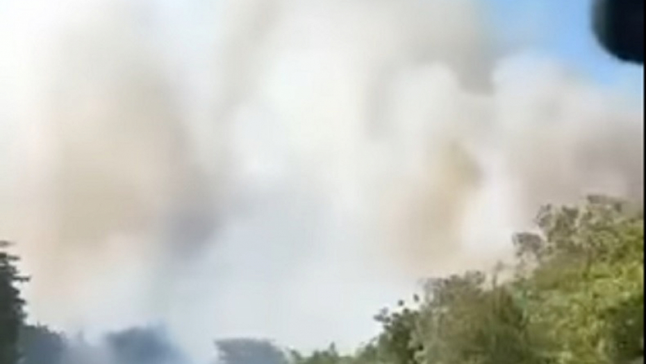 "U DVA MINUTA JE CEO IZGOREO" Oglasila se porodica čiji je automobil bio u plamenu kod Evzonija: Počeo je da se oseća dim, ISKOČILI SMO ODMAH (FOTO, VIDEO)