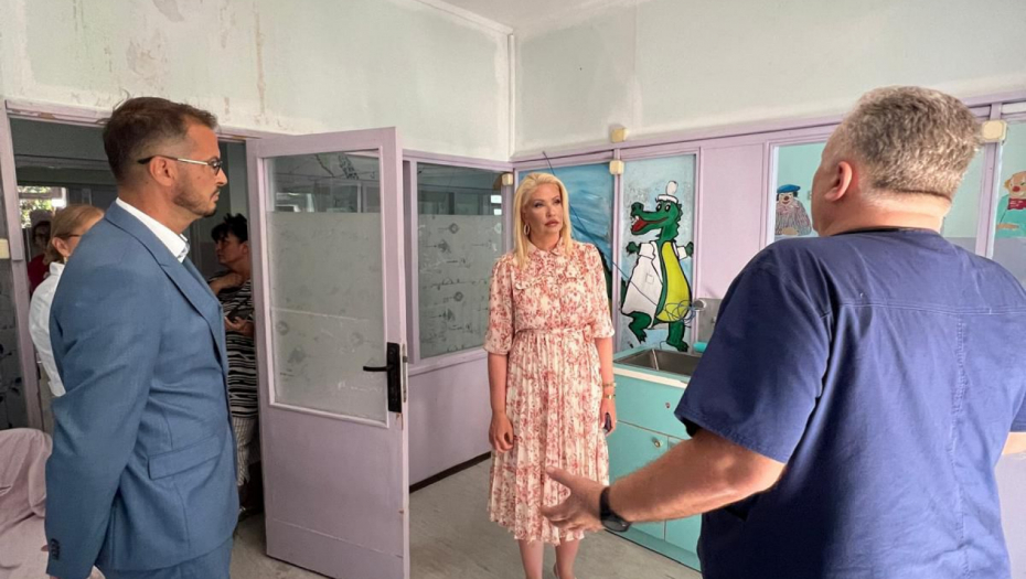 NENAJAVLJENA POSETA OTKRILA PRAVO STANJE Potpredsednica Božić obišla pedijatriju Opšte bolnice u Pančevu