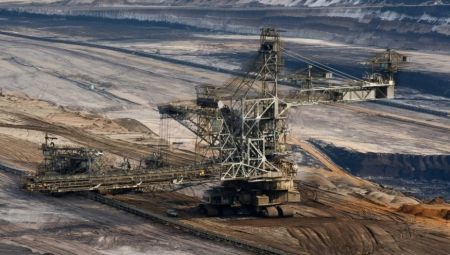 ZADOVOLJNI KOLEKTIVNIM UGOVOROM Stvoreni uslovi za srednjoročnu stabilnost proizvodnje električne energije