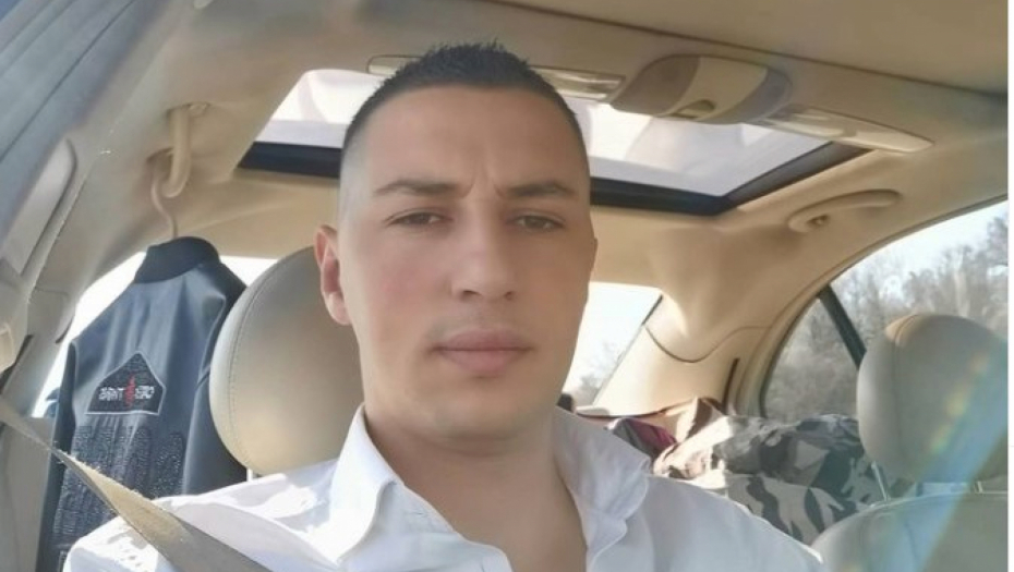 NAŠ PEVAČ IZVRŠIO KRAĐU NA AERODROMU! Skandalozni detalji isplivali u javnost, ona ga podržala u svemu