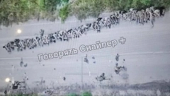 DRAMATIČNI SNIMCI! Snimak iz drona pokazuje kako se predala RUSKA VOJSKA blizu Kurska! (VIDEO)