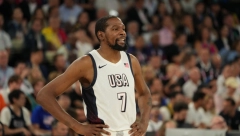 SRPSKI NAVIJAČI BESNI Hrvatski košarkaš podržao Durenta tokom svađe