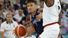 FIBA UPUTILA ORLOVIMA PORUKU I TO NA SRPSKOM Krovna organizacija čestitala Srbiji veliki uspeh legendarnim rečima selektora Pešića