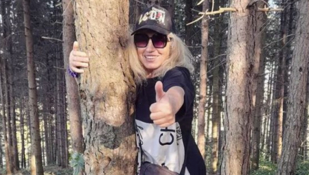 NEĆETE VEROVATI KOLIKO KUĆA IMA NADA TOPČAGIĆ Pevačica je na estradi 50 godina, zaradu je ulagala u nekretnine