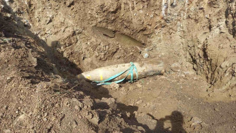 PRVI SNIMAK SA LICA MESTA Eksplozija mine iz doba NATO agresije 1999. godine (FOTO)