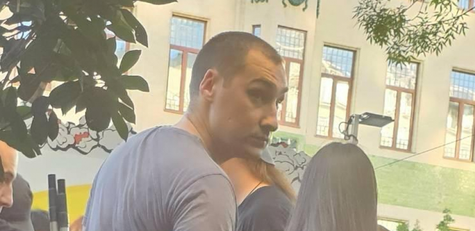 FAŠISTI PODRŽAVAJU OPOZICIJU Snimak sa protesta u Beogradu (FOTO)