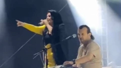 DRAGANA MIRKOVIĆ I ACA LUKAS NAPRAVILI HAOS Publika vrištala uglas kada su izveli čuveni duet, folkeri izazvali lavinu emocija