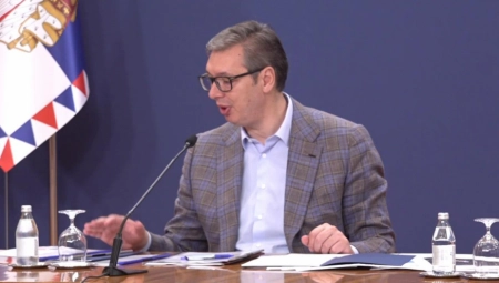 "TO JE DEO HIBRIDNOG PRISTUPA!" Vučić progovorio o obojenim revolucijama