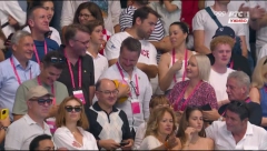 ŠOLAK GOST VATERPOLO SAVEZA HRVATSKE Dok ljudi protestuju, on u loži kod suseda u finalu protiv Srbije! (FOTO)