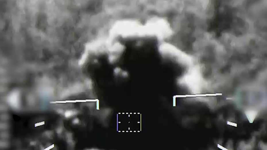 NAPAD KOD GRANICE, RUSI PODIGLI LETEĆU "ZVER" Usledila strašna eksplozija i oblak dima! (VIDEO)