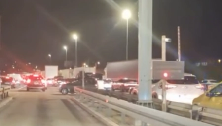 VELIKI ZASTOJ U SAOBRAĆAJU, STVARA SE KOLONA Izbio udes kod rampe Bubanj Potok (VIDEO)