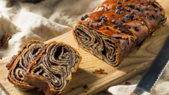 ČOKOLADNA BABKA SLAĐA OD KLASIČNE Poljska poslastica mekana kao duša, a svi će uzeti parče više