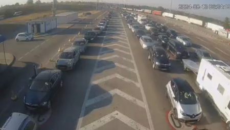 NOVO STANJE NA GRANIČNIM PRELAZIMA! Vozači, naoružajte se strpljenjem (FOTO)