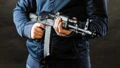 KALAŠNJIKOV PREDSTAVIO NOVO ORUŽJE Dva opaka primerka veoma razorne moći