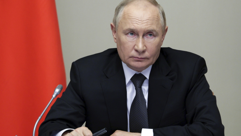 PUTINOVA PORUKA OBIČNIM GRAĐANIMA ZAPADA Iz svog novčanika plaćate borbu protiv mitske ruske pretnje, to je laž (VIDEO)