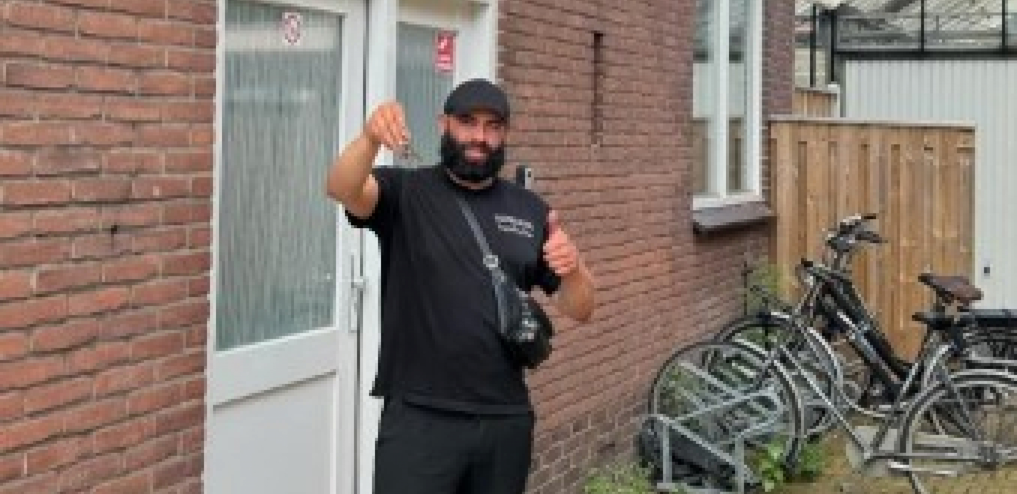 BESKUĆNIK PRONAŠAO NOVČANIK SA 2000 EVRA Odmah ga je predao policiji, a ono što je usledilo pamtiće dok je živ!