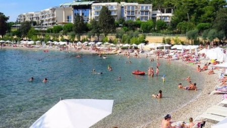 DEČAK LUKA SE IZGUBIO U GRČKOJ Drama u Nei Pori, roditelji ga traže i dozivaju