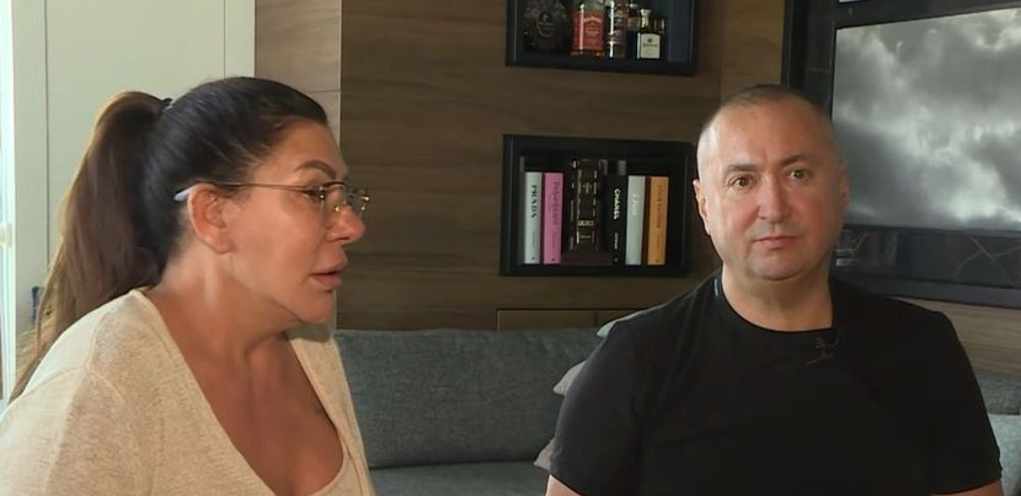 TU SU NAŠE FINE GOSPOĐICE KOJE PEVAJU, ĐANI JE BESAN! Folkerova supruga kivna nakon fijaska na proslavi olimpijaca, prozvala pevačice