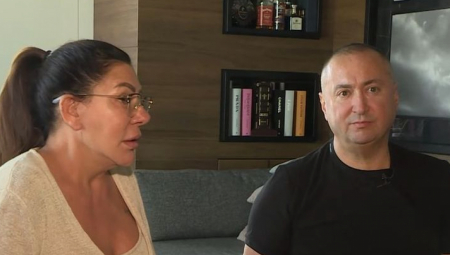 TU SU NAŠE FINE GOSPOĐICE KOJE PEVAJU, ĐANI JE BESAN! Folkerova supruga kivna nakon fijaska na proslavi olimpijaca, prozvala pevačice