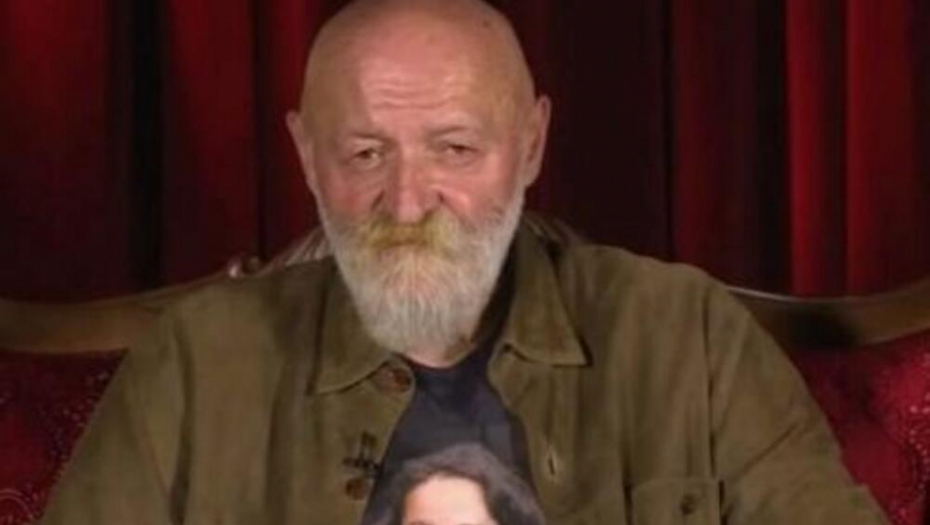 NAŠEM PEVAČU SIN PREMINUO NA EKSKURZIJI! Strašne vesti ga potpuno slomile, doneo odluku da se povuče