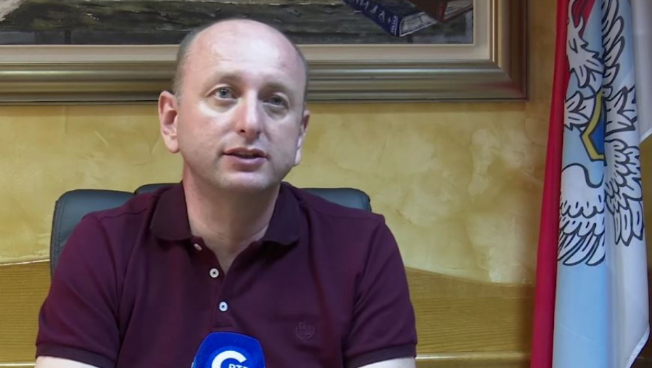 "ŠTA ČINITI SA POJAVOM TOM" Milan Knežević napisao pesmu o Toninu Piculi - Beograd daleko, a Blajburg preblizu