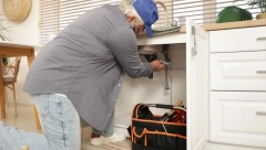 SAVETI VODOINSTALATERA Rešite problem zapušenog odvoda za samo 2 minuta
