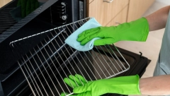 NIKAD LAKŠE ČIŠĆENJE REŠETKE IZ RERNE Upotrebite ova 2 sastojka, zablistaće bez ribanja!