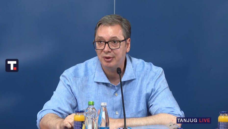 SRBIJA U NAREDNIH 300 GODINA NEĆE IMATI OVAKVOG LIDERA I ČOVEKA Reakcije posle maratonskog razgovora predsednika Srbije Aleksandra Vučića sa građanima varošice na Drini