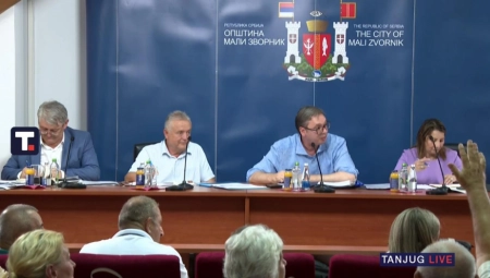 ELEKTRIČAR MIĆA OD 90 GODINA, ZAMOLIO PREDSEDNIKA ZA JEDNU STVAR: "Čuvaćemo Mićo da ne bude ratova"