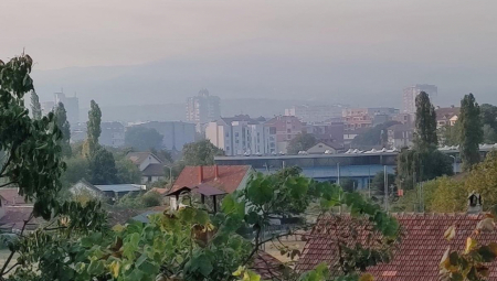 HITAN APEL UPUĆEN GRAĐANIMA: Zatvorite prozore, ne izlazite napolje! Gori deponija kod Kraljeva (FOTO)