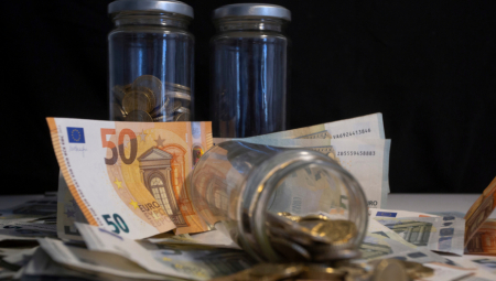SPREMITE SE ZA GUBITKE Ova 3 znaka imaće ozbiljne probleme sa novcem na jesen