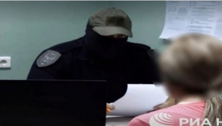 JEZIVA ISPOVEST IZ SELA GLUBOKOJE: Francuski plaćenici upali u kuću i silovali ženu, a onda je spasli ruski vojnici! (VIDEO)