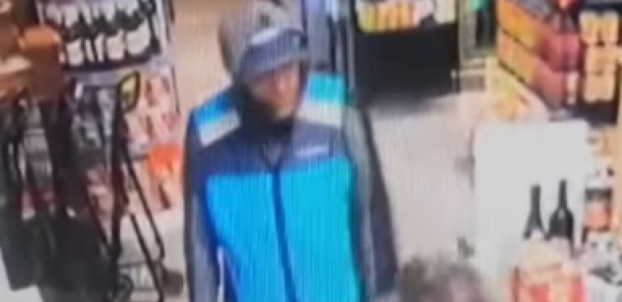 BAHATI LOPOV POKUŠAO DA OPLJAČKA RADNJU Nije ni slutio šta će ga snaći, kada mu je prišla devojčica - veleobrt! (VIDEO)